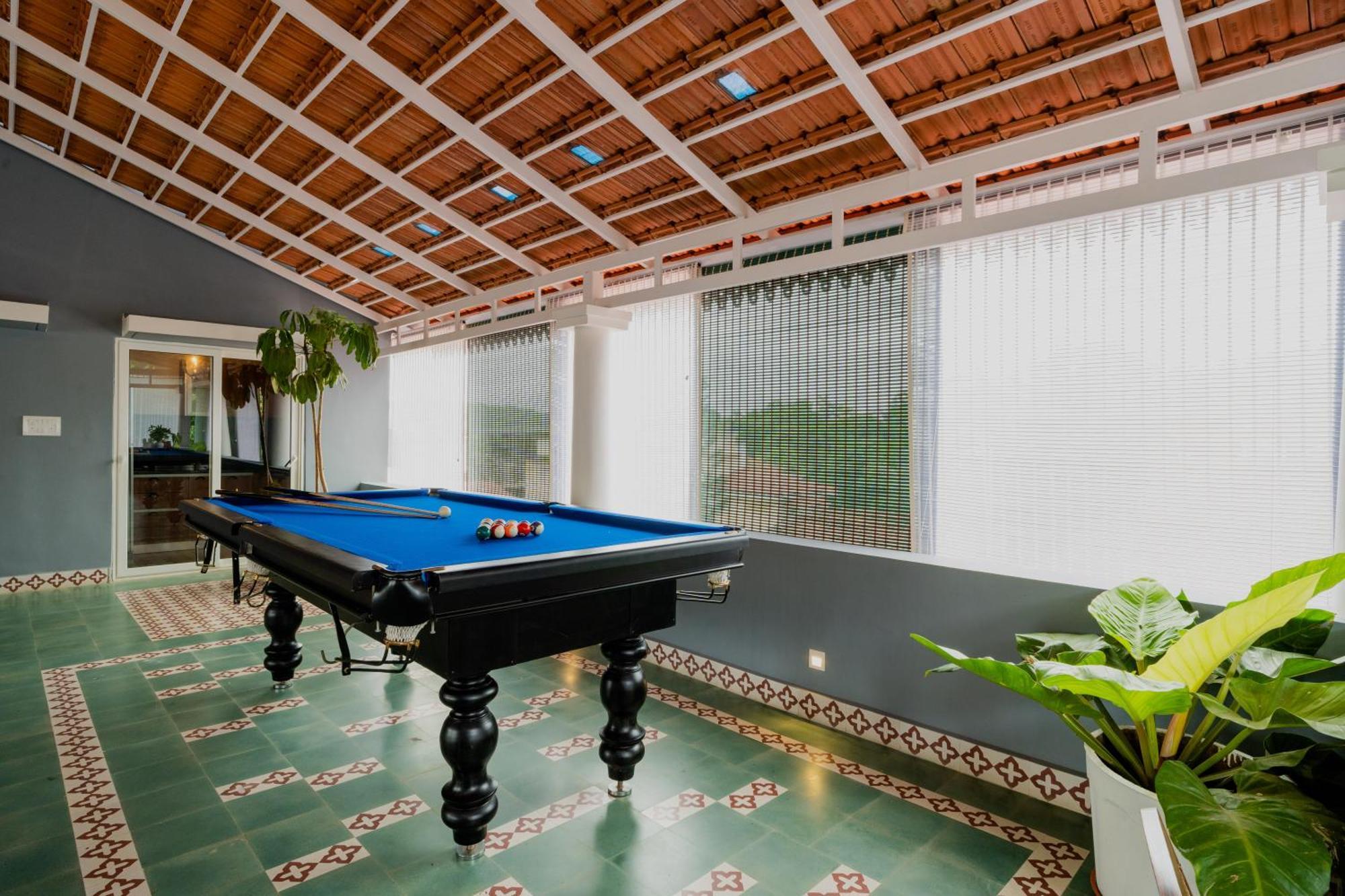 Elivaas 5 Bhk With Pvt Pool, Entertainment Room & Glass House - Bludoor Marmagao Экстерьер фото